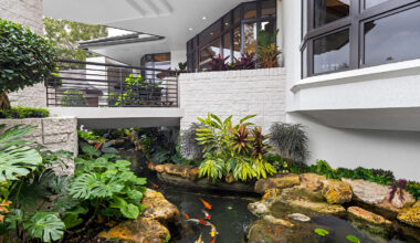 2965 NE Surrey Lane in Photos