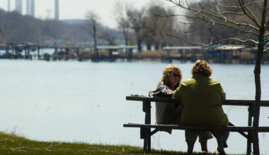 Pipeline leak located more than a week after in Ontario river