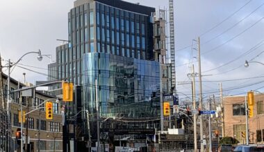 Curving Curtainwall Defines Topped Off 321 Davenport