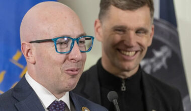 Quebec City mayor 'jealous' of Edmonton's light rail transit network