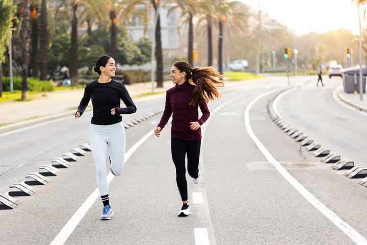 Morning exercise is linked to lower rates of cardiovascular disease risk factors.