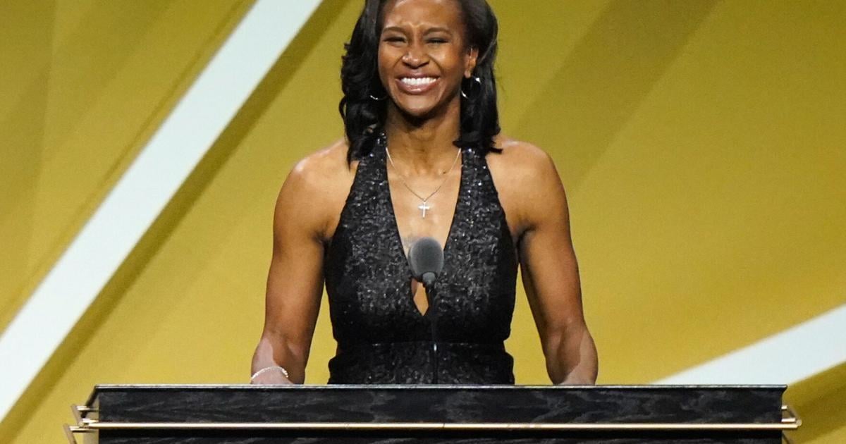 Tamika Catchings embraces a new WNBA spotlight as a network commentator | Nation/World News