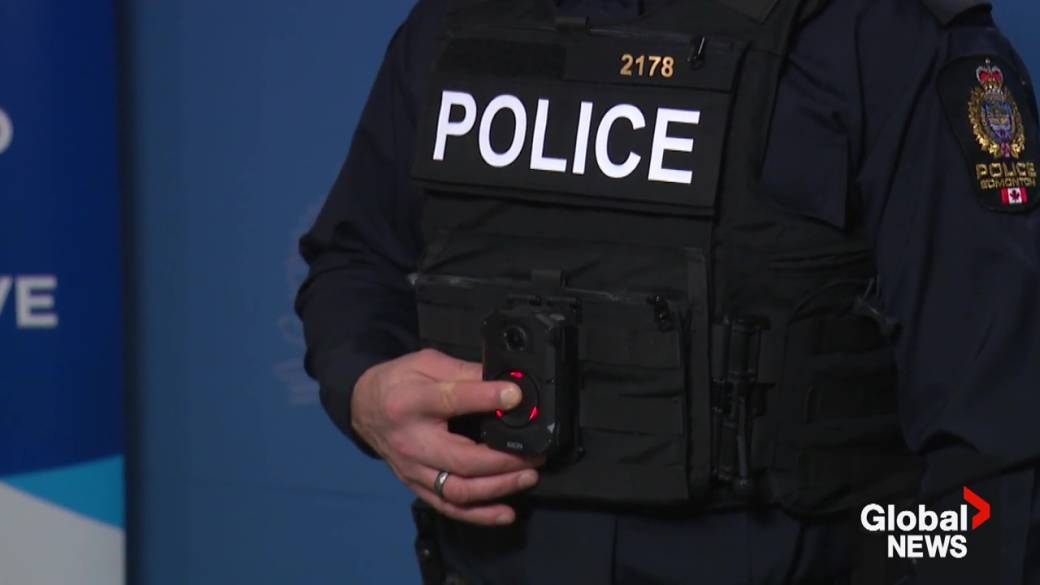 Click to play video: 'Edmonton Police Service to test facial recognition body cameras'