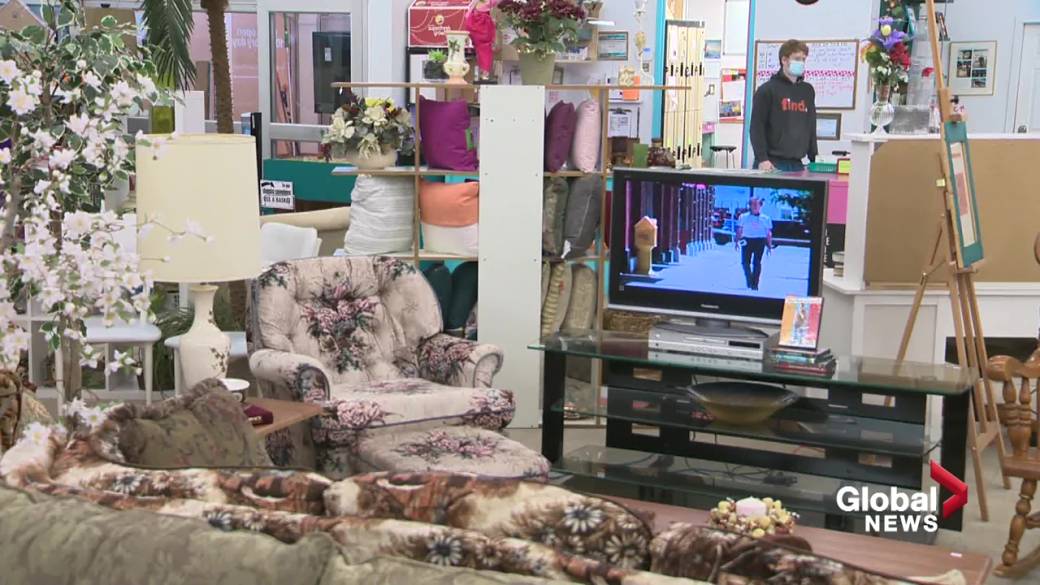 Click to play video: 'Donations needed at Find Edmonton thrift store that furnishes the recently housed'