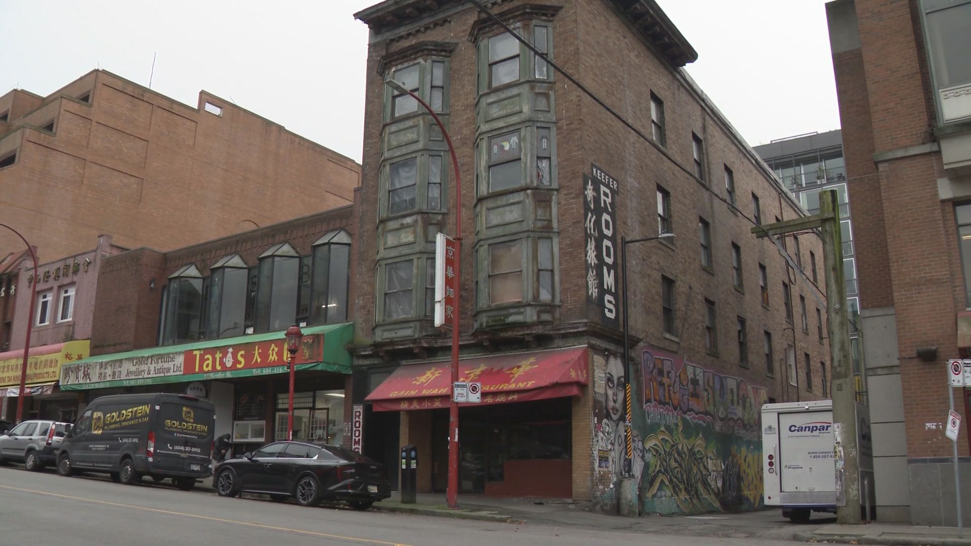 Click to play video: 'BC Housing criticized for not restoring Chinatown SRO'