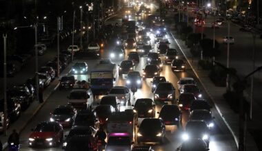 Egypt’s early closing order jolts Cairo’s night life as war-driven oil costs soar