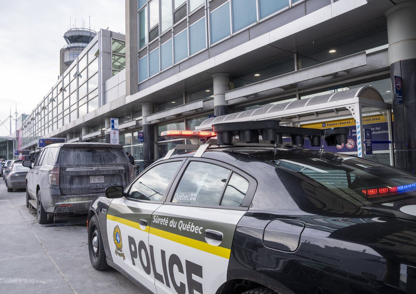 Police say man could face fraud charges after disruptions at Montreal-Trudeau airport