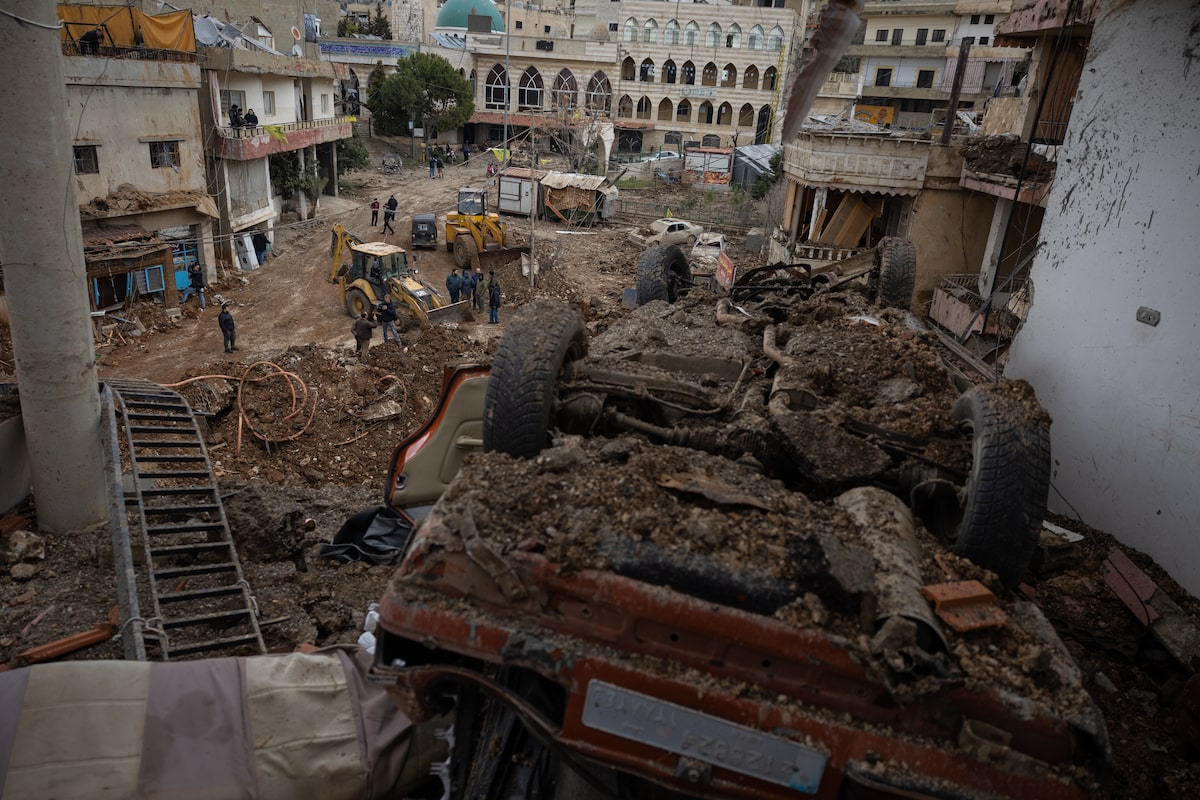 Israel’s search in Lebanon for remains of long-lost weapons officer triggers deadly shootout