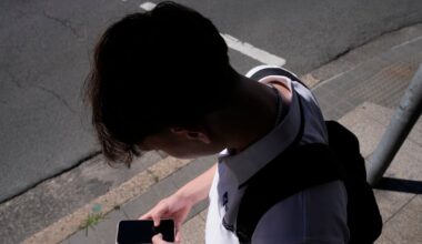 ‘Looksmaxxing’ trend is worrisome for boys and men, expert says - CTV News