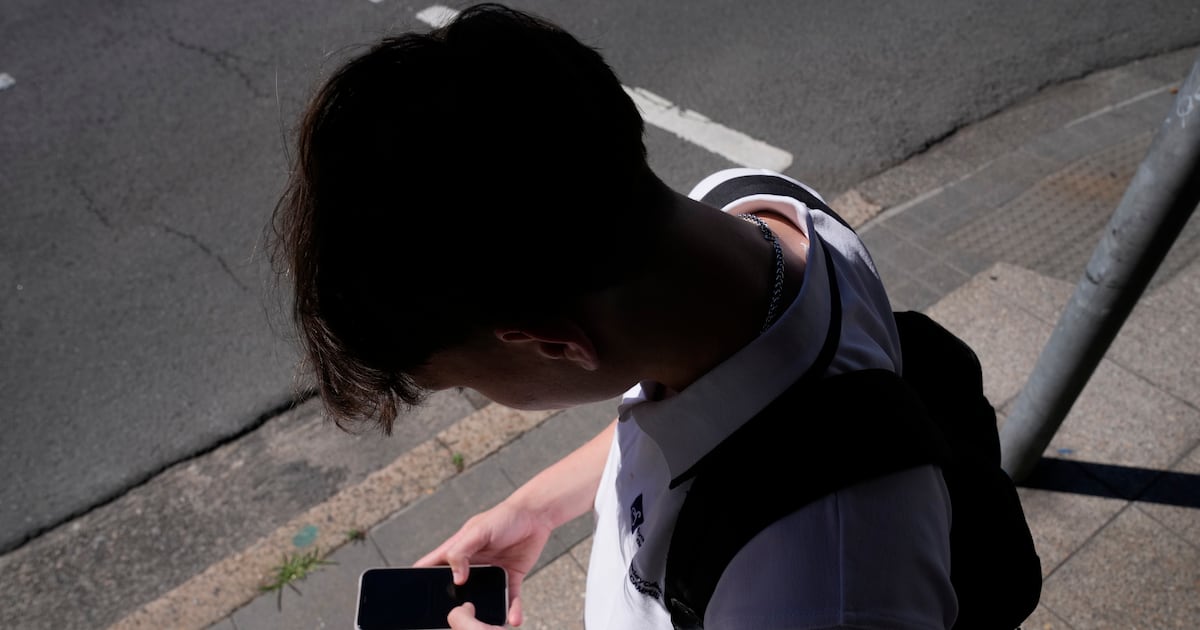 ‘Looksmaxxing’ trend is worrisome for boys and men, expert says - CTV News