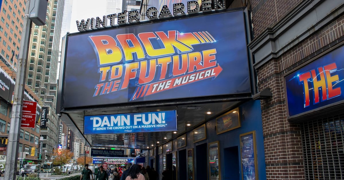 Actor James Tolkan of ‘Top Gun’ and ‘Back to the Future’ dies at 94 - CTV News