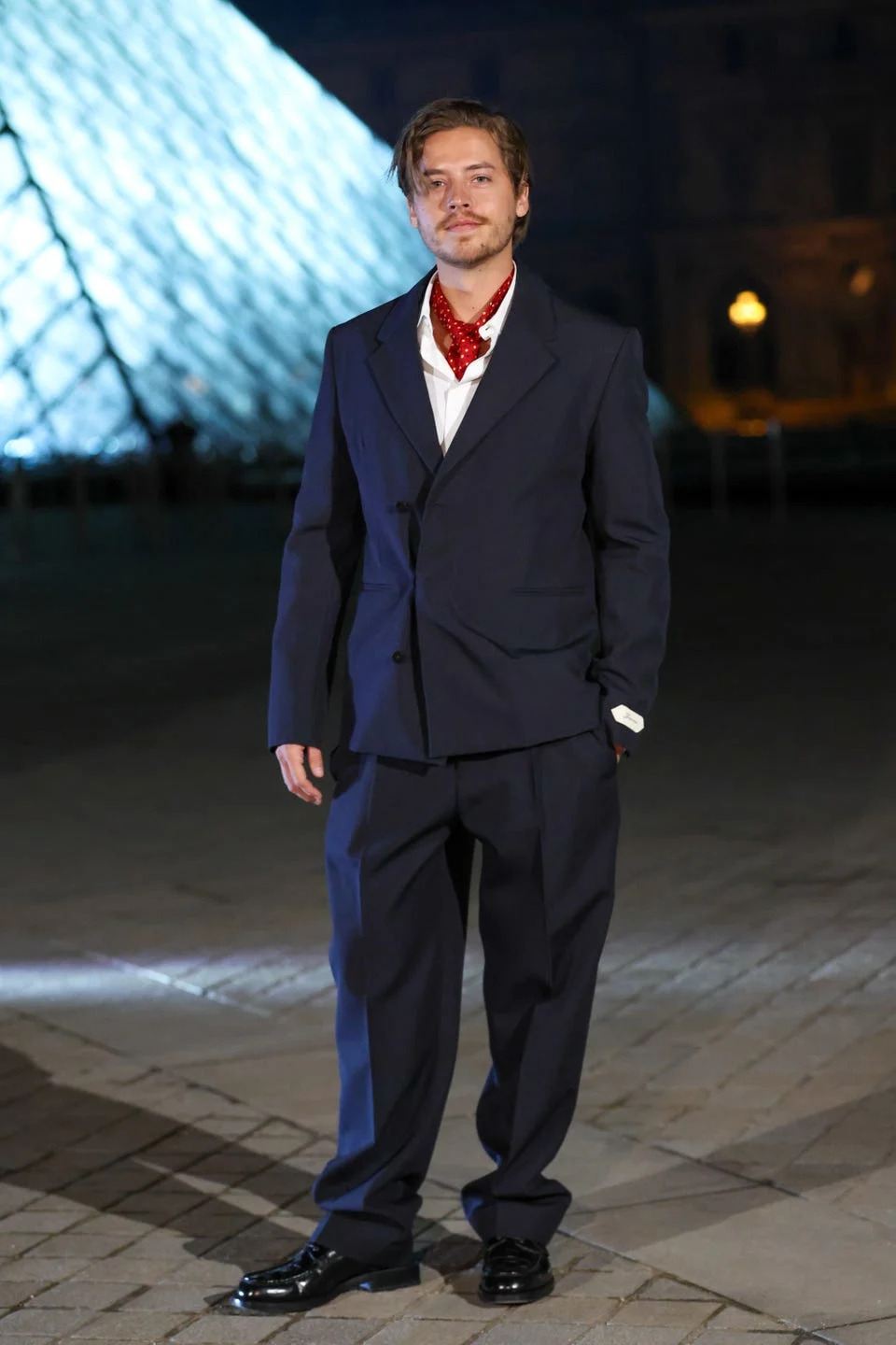 the grand dîner du louvre arrivals photocall