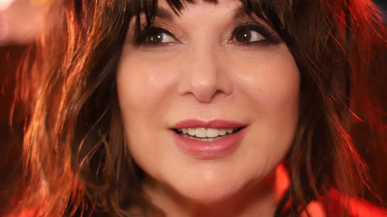 Ann Wilson headshot