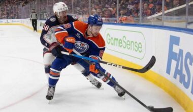 Oilers trade Mangiapane, draft pick to Blackhawks - Edmonton