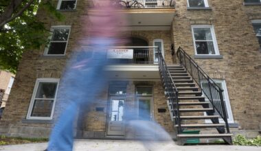 Average asking rents fall for 17th straight month to $2,030 in February: report