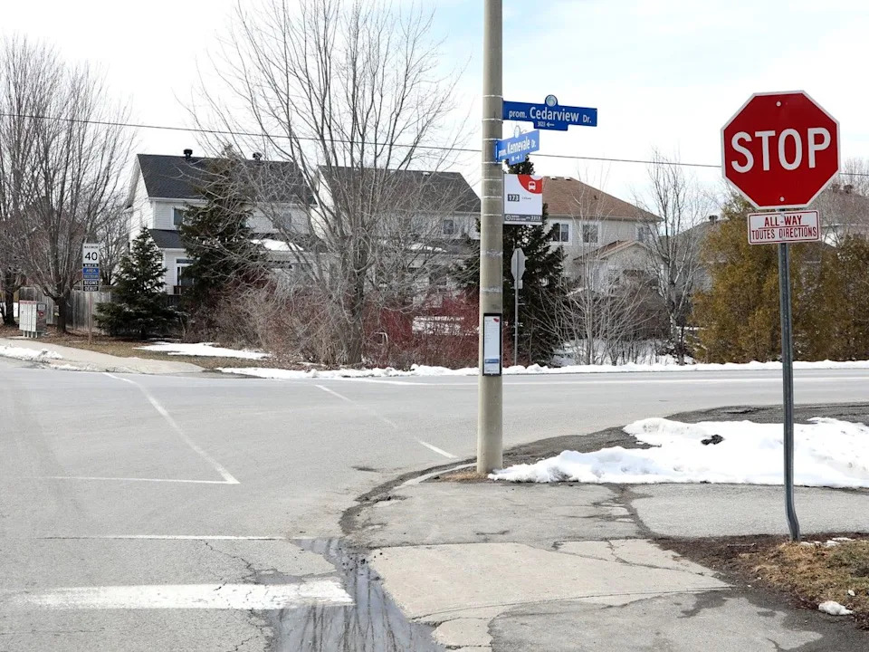 A serious hit-and-run happened at the intersection of Kenevale Drive and Cedarview Rd in Barrhaven.