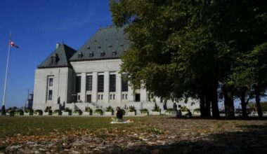 Supreme Court says asylum seekers entitled to subsidized Quebec daycare - Montreal