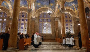 Israeli police prevent Catholic leaders from celebrating Palm Sunday Mass at Jerusalem church - CTV News