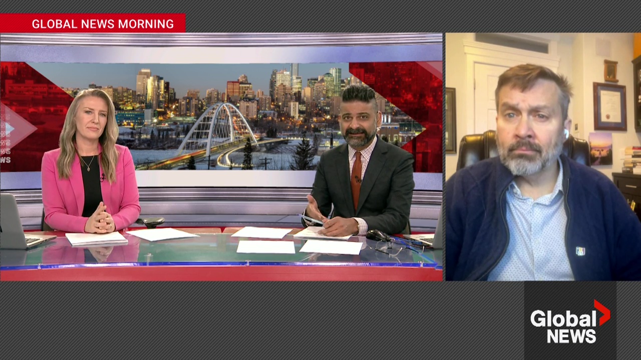 Click to play video: 'Alberta Medical Association’s Dr. Paul Parks on overcrowded hospitals and patient deaths'