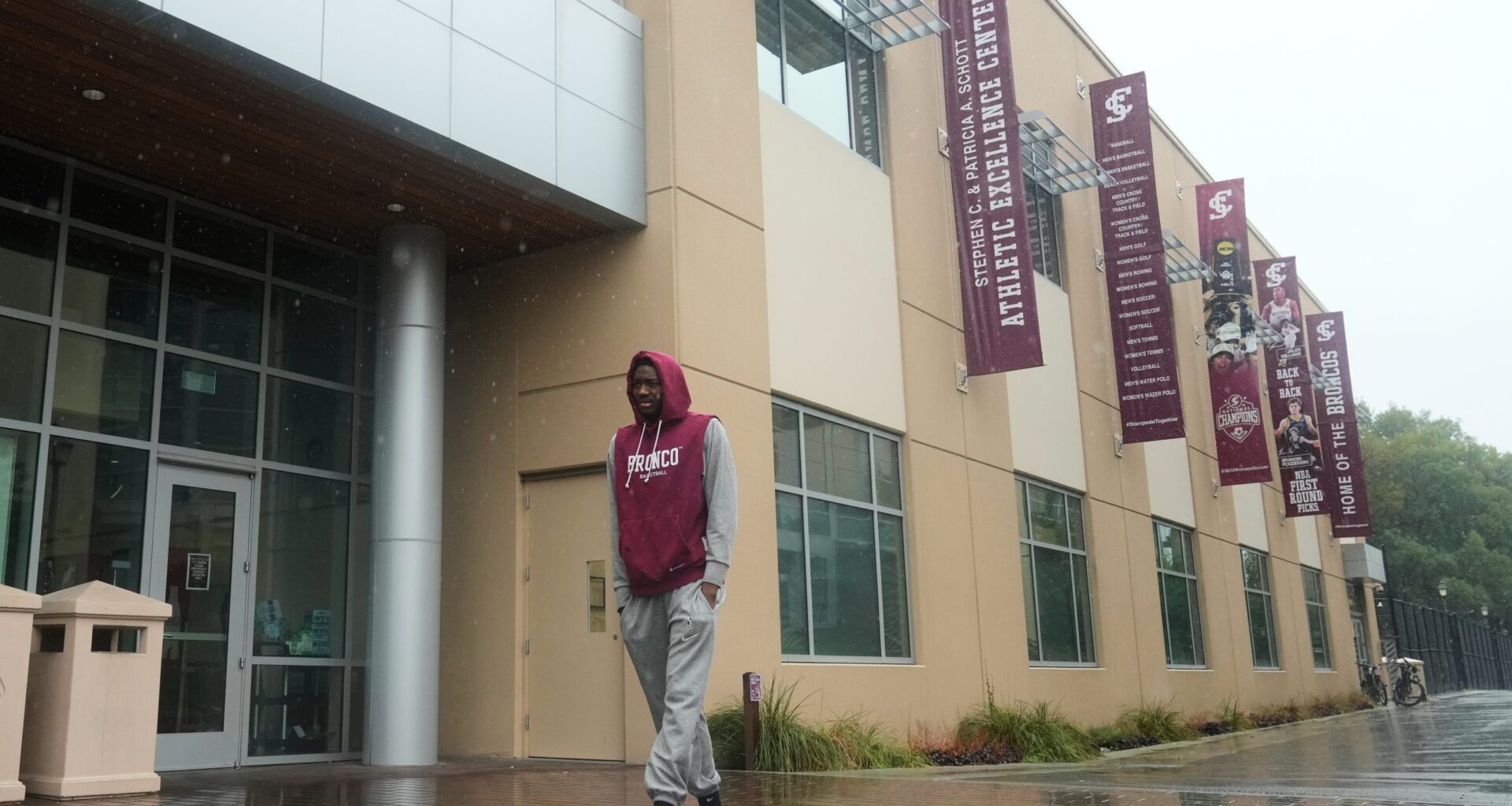 NBA players are returning to play college basketball