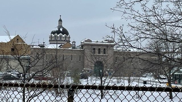 Five suspects arrested in connection with a murder at Bordeaux Prison