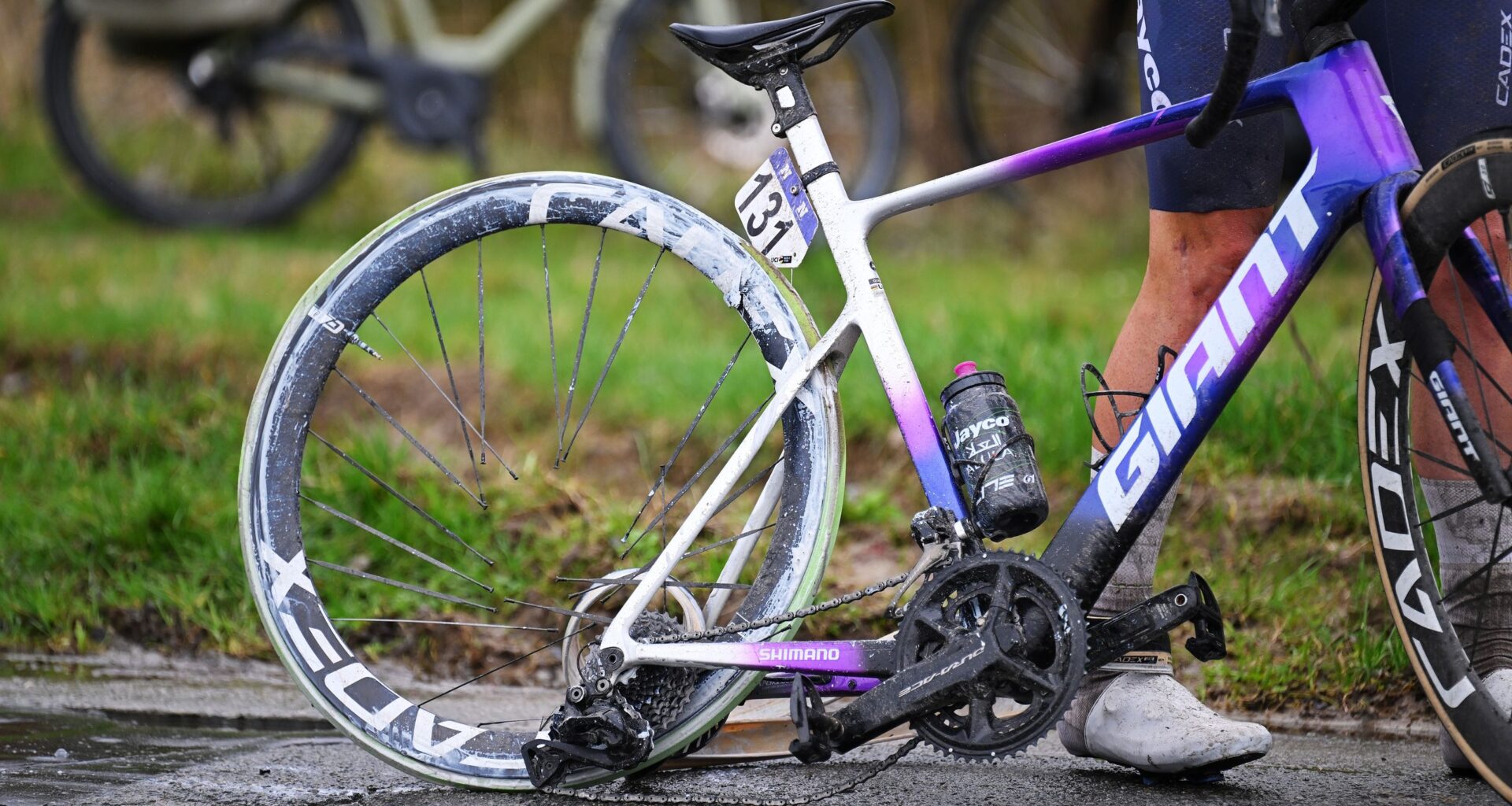 'The tyre separation was not caused by hookless rim design' – Cadex releases statement on Amaury Capiot's rear wheel failure at Omloop