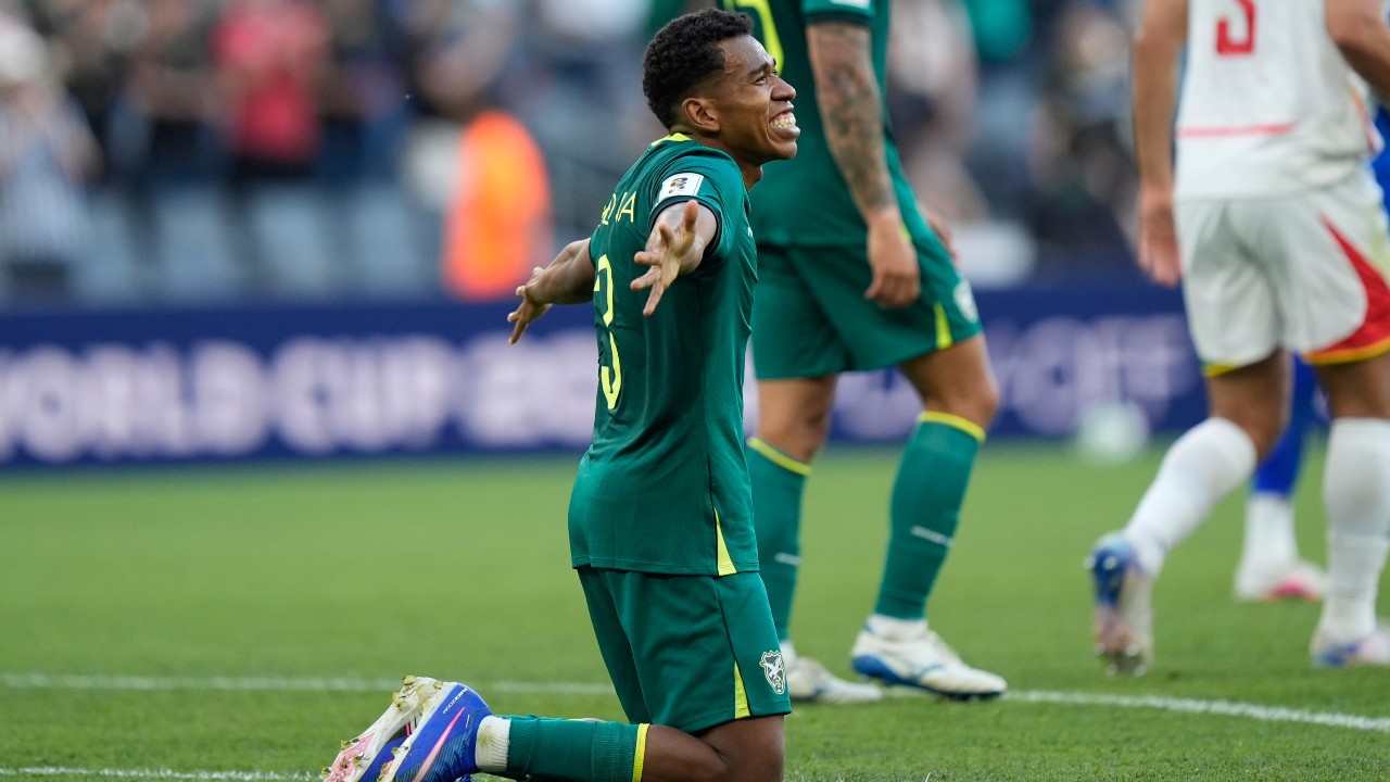 Bolivia, Jamaica reach World Cup playoff finals