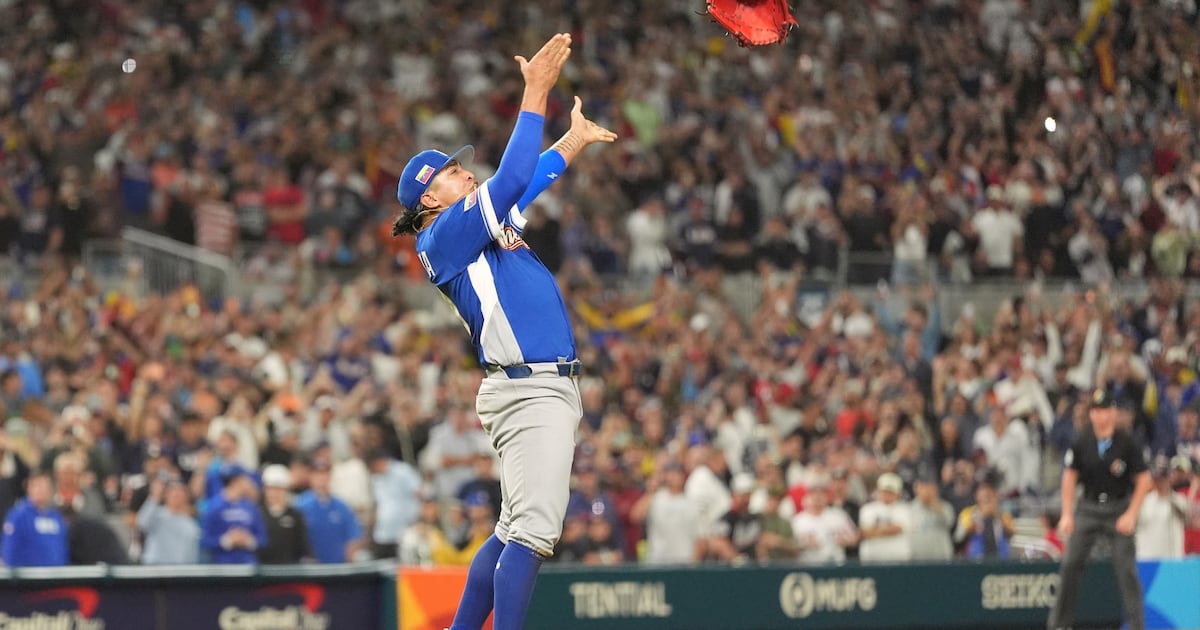 MLB teams pressure WBC managers to be careful with pitchers. Venezuela pushed back