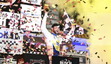 Elliott beats Hamlin at Martinsville for 1st NASCAR win of season
