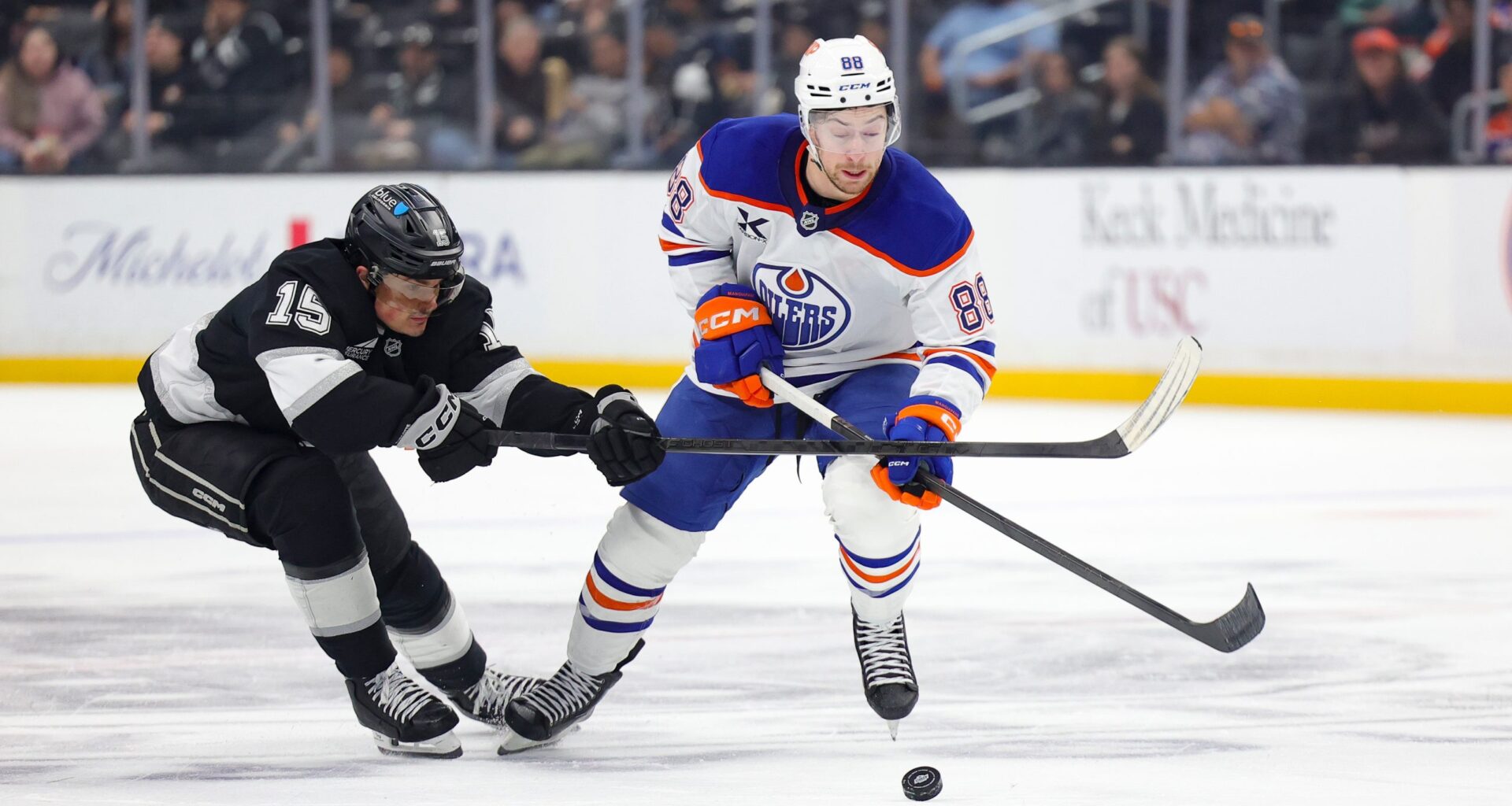Oilers place forward Andrew Mangiapane on waivers