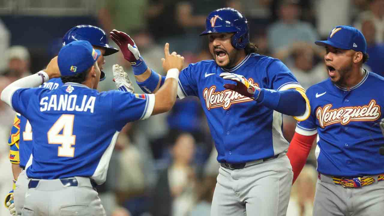 Venezuela advances to first WBC final with win over Italy