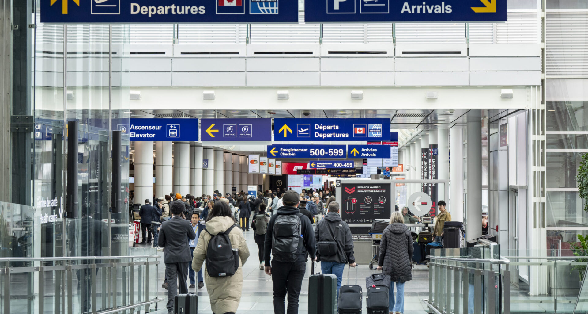 Montreal airport officers seize 37.5 kg of suspected cannabis from traveller