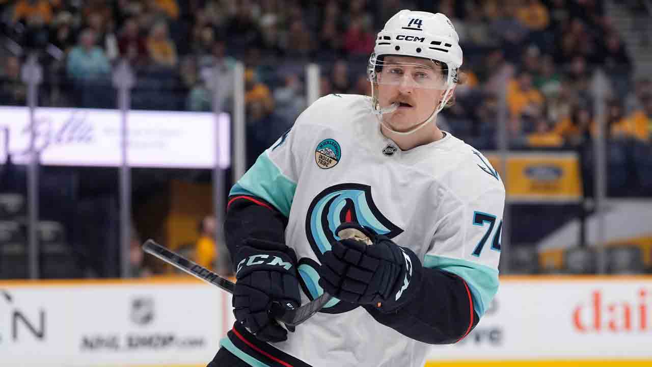 Kraken show interest in keeping Bobby McMann