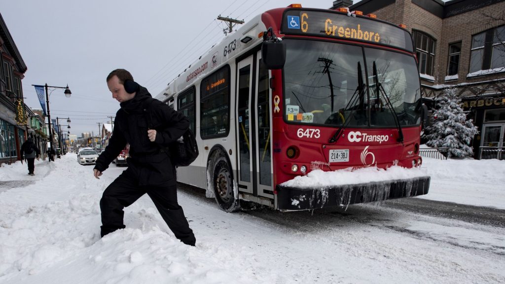 City to pilot bus-only lanes on Bank Street
