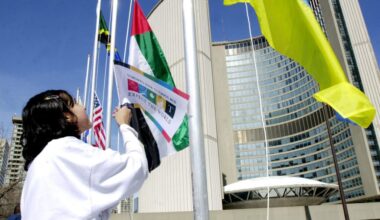 Toronto City Council votes to ban ceremonial raising of foreign flags