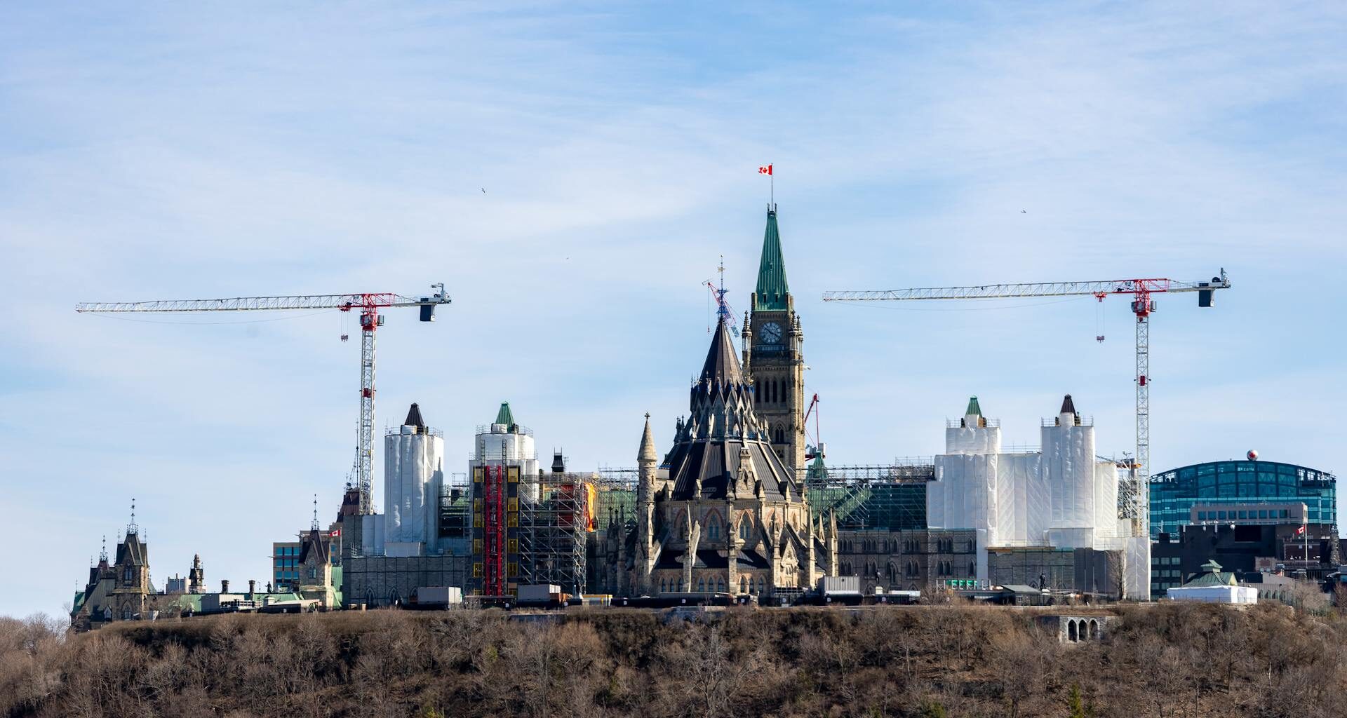 Canadian Building Intentions Surge, Mostly Government Spending
