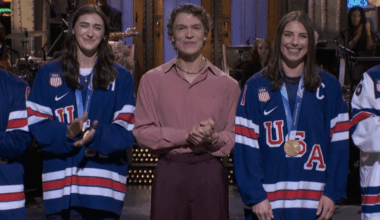 Womens, Mens Olympic Hockey Teams Crash