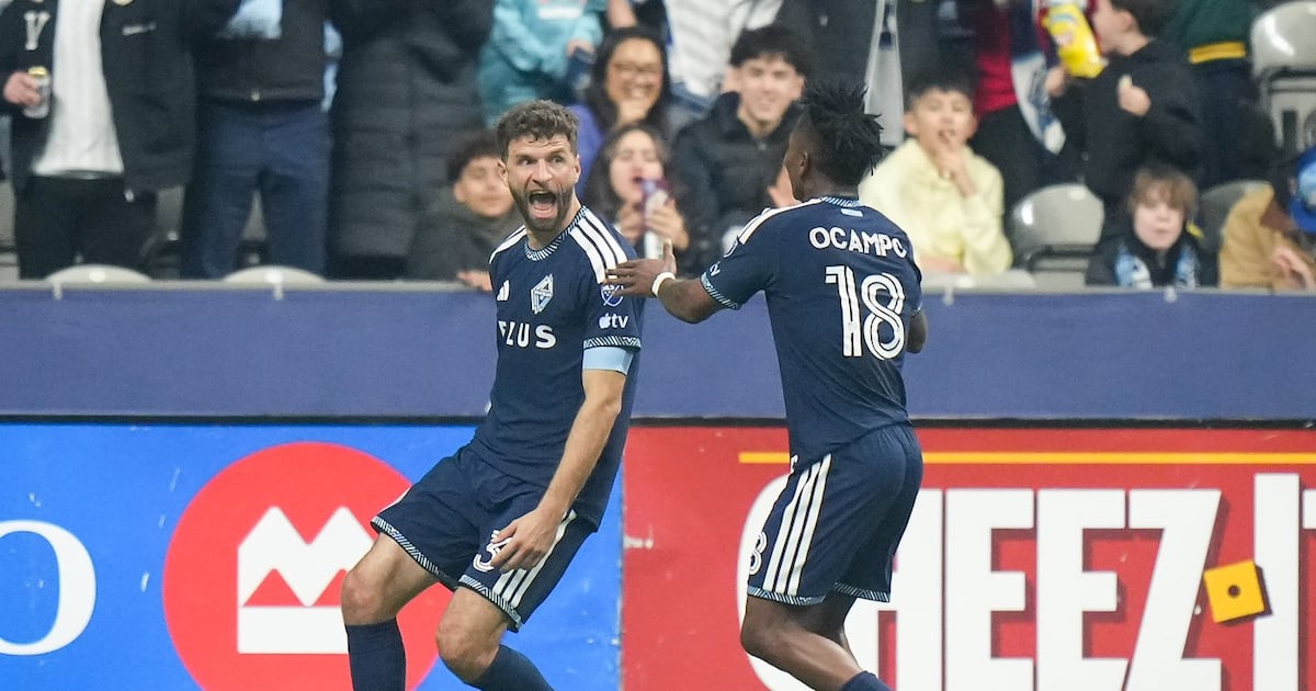 Thomas Muller's brace powers Vancouver Whitecaps to victory over Toronto FC