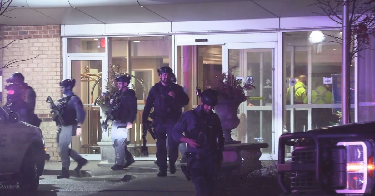 Man injured in early morning Mississauga shooting