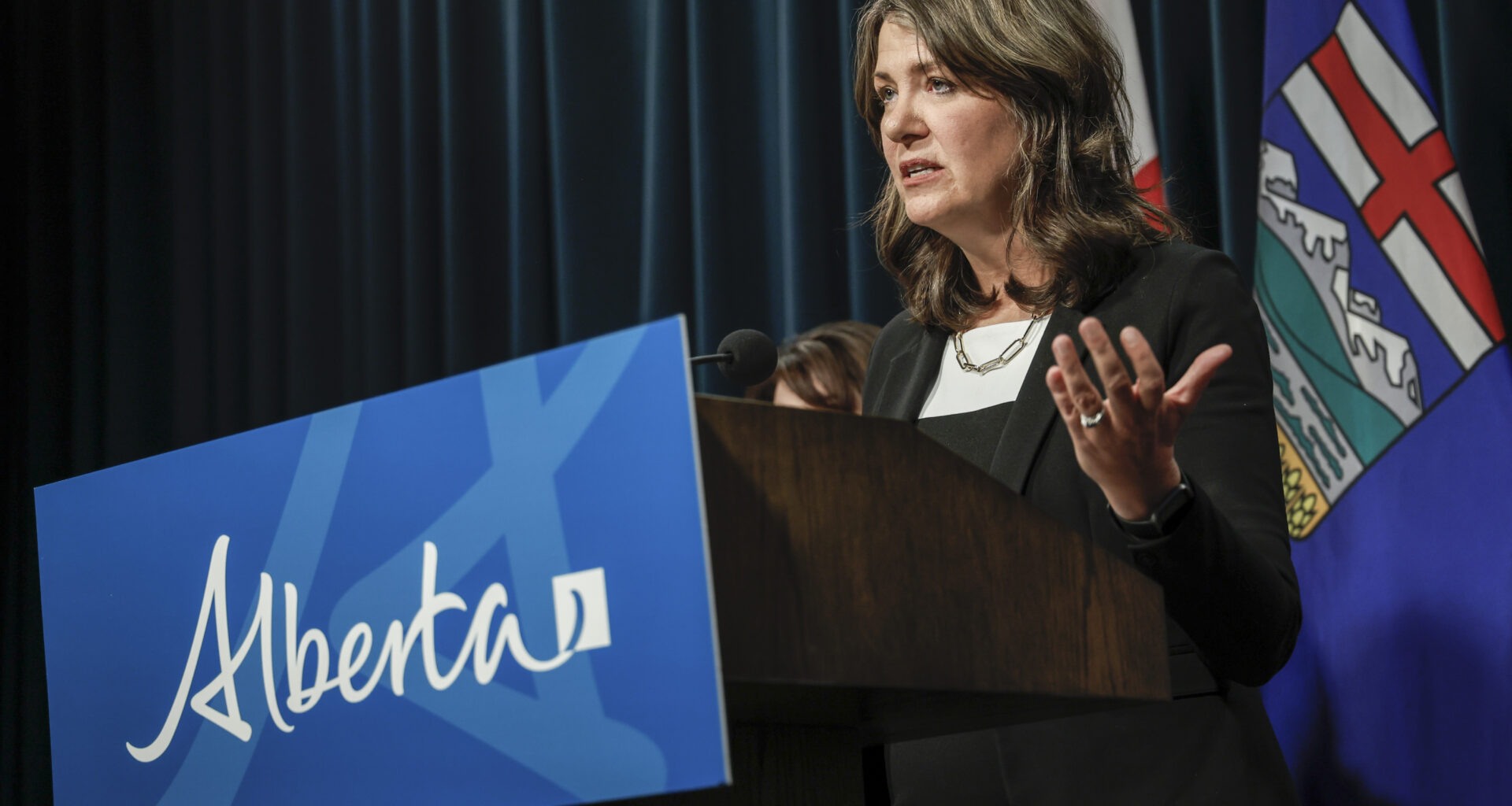 Ottawa, Alberta reach agreement in principle to speed up major project approvals