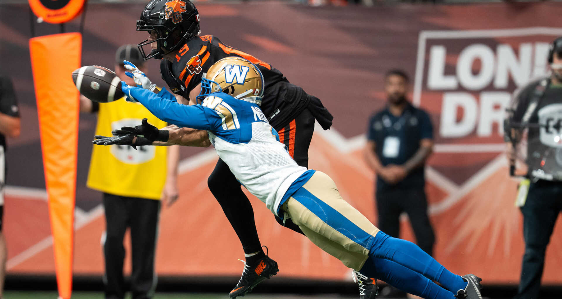 5 defensive backs who shut down passing lanes in 2025