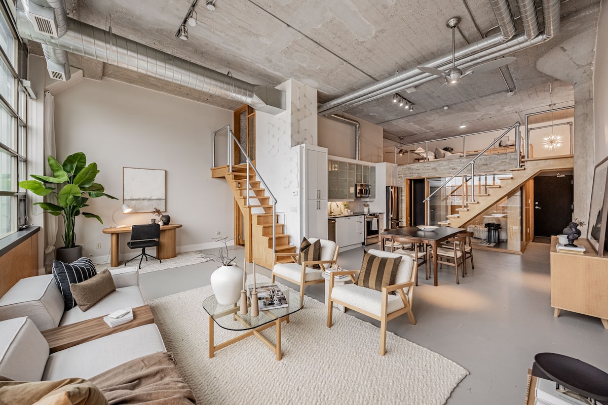 Furniture shuffle and price elasticity help in downtown Toronto loft sale