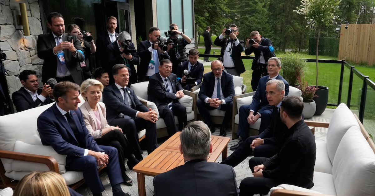 Foreign investment in Canada climbs to 2007 highs