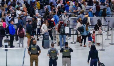 ICE officers go to TSA checkpoints at Trump’s direction, while long wait times at airports persist - CTV News
