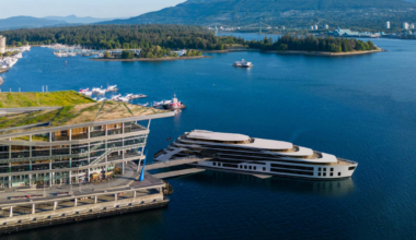 A floating 250-room hotel is being proposed for Vancouver's Coal Harbour area.