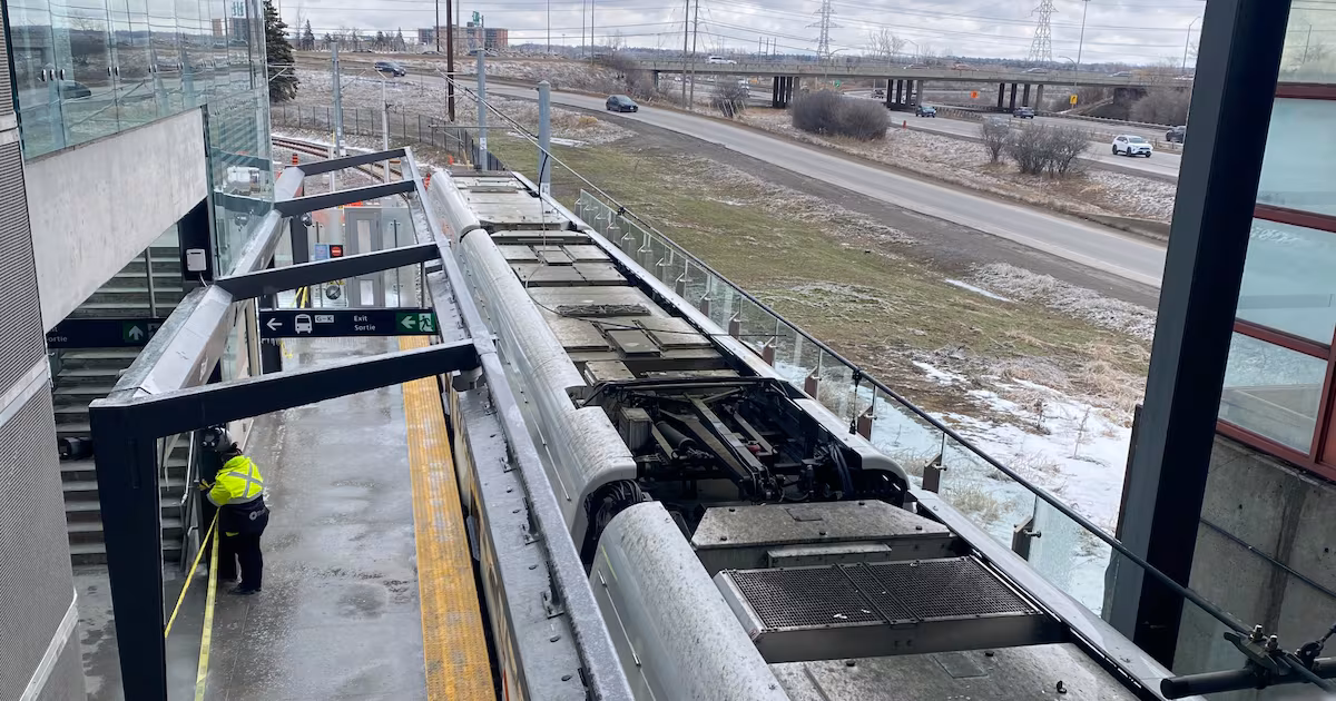 Section of O-Train power line snapped at Blair Station on Friday, keeping east-end service halted - CTV News