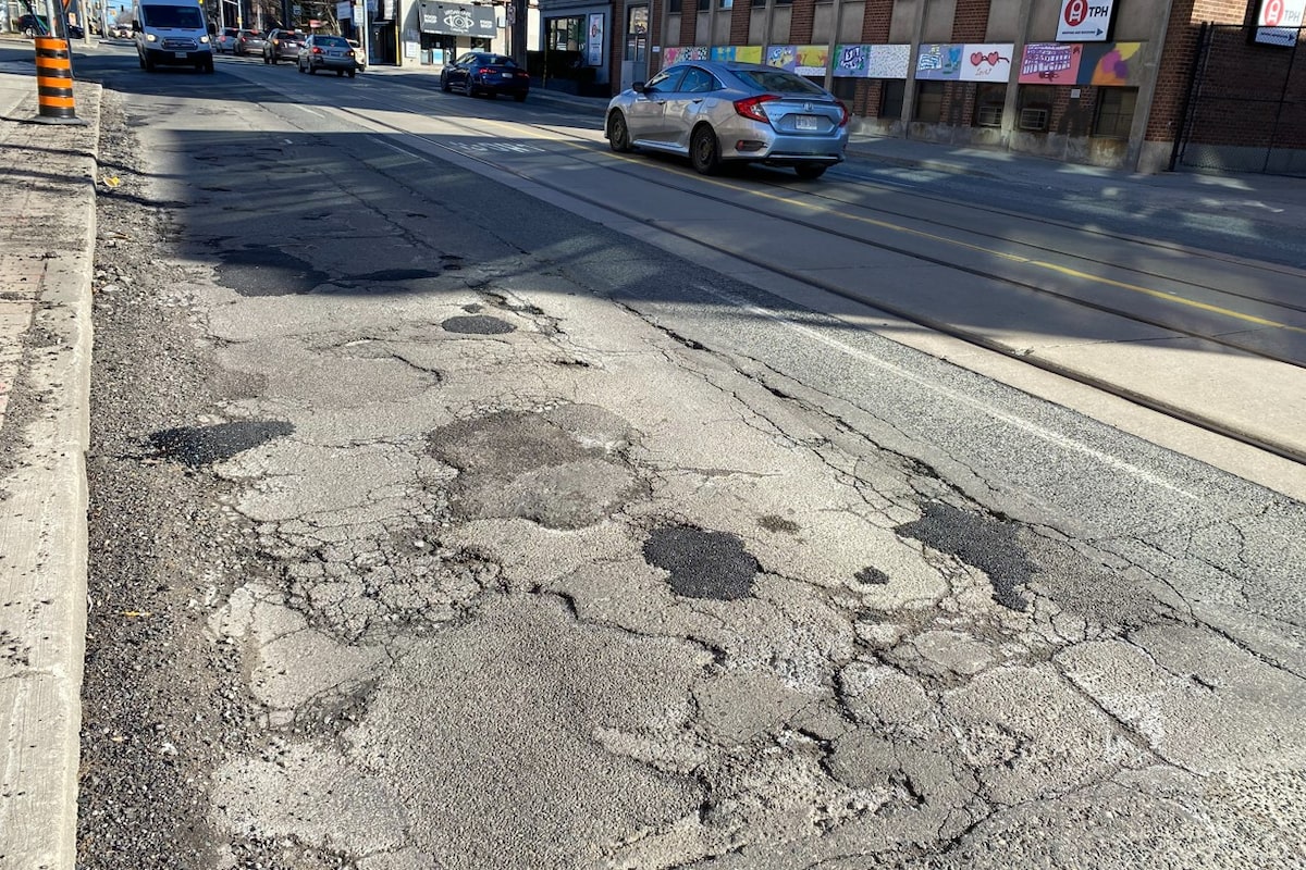 Is there a better way to fix potholes so the repairs last longer?