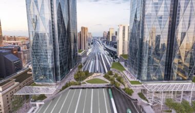 Pair of Toronto office towers signals demand for AAA buildings