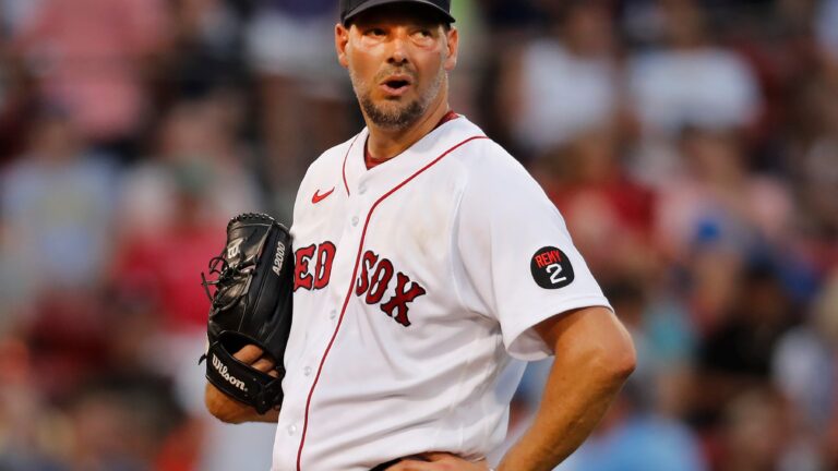 NESN adds familiar faces to its Red Sox broadcast lineup for 2026