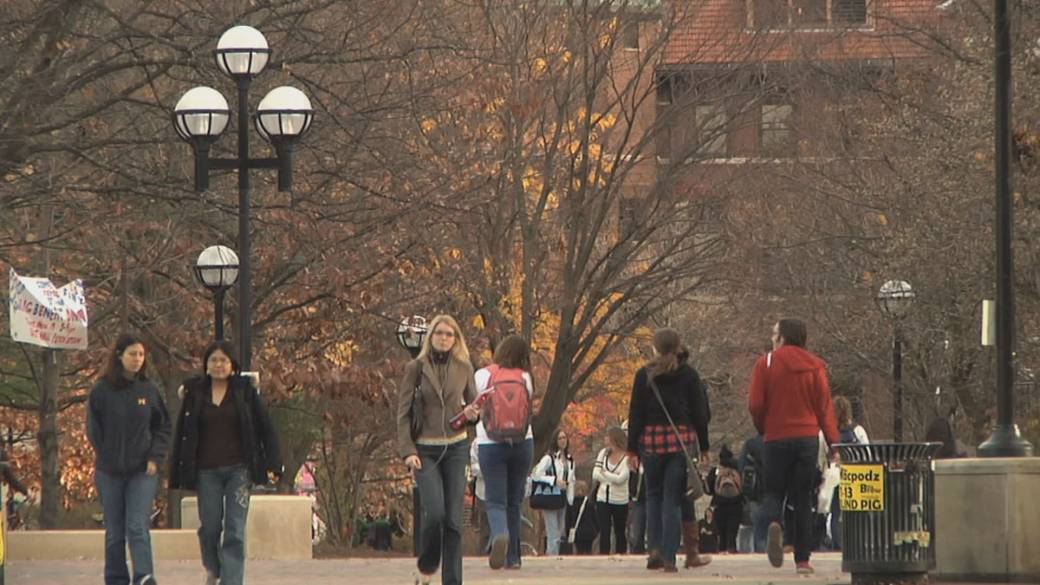 Click to play video: 'Does Going to University Really Pay Off?'